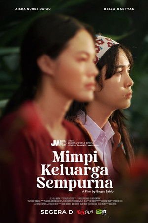 Mimpi Keluarga Sempurna (2025) - Poster